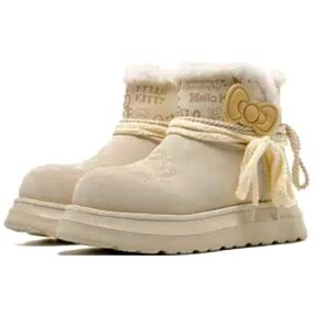 🆕 Limited Edition OLD ORDER x HELLO KITTY Faux Shearling Lug Boots 8